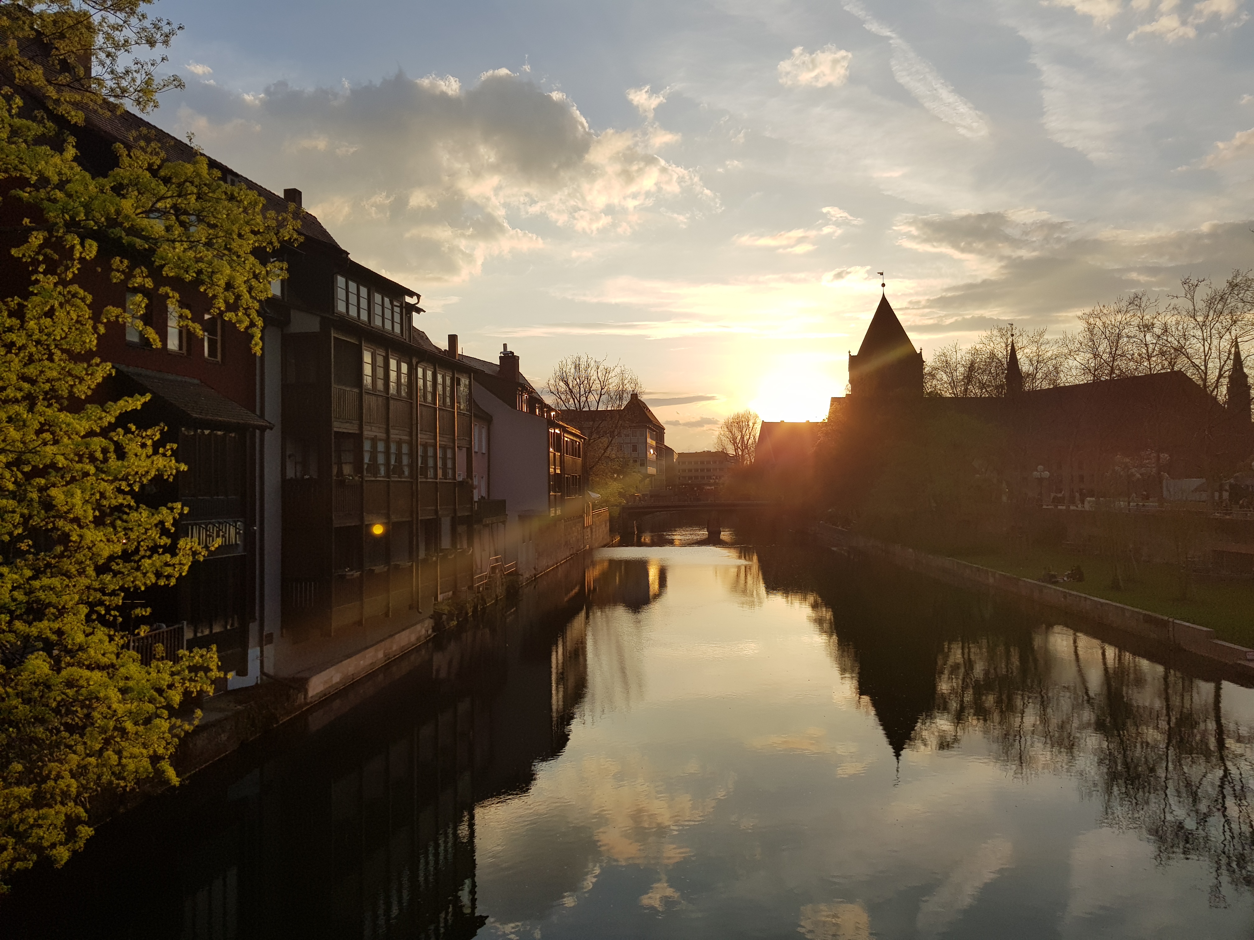 Neu gestalteter Pegnitzgrund zum Entspannen mitten in der Stadt, Insel Schütt